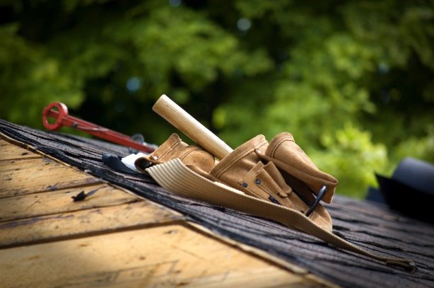 roof-tarping-services Experts in Point Lookout